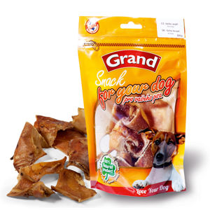 Grand sušené vepřové ucho - kousky pro psa | 100g